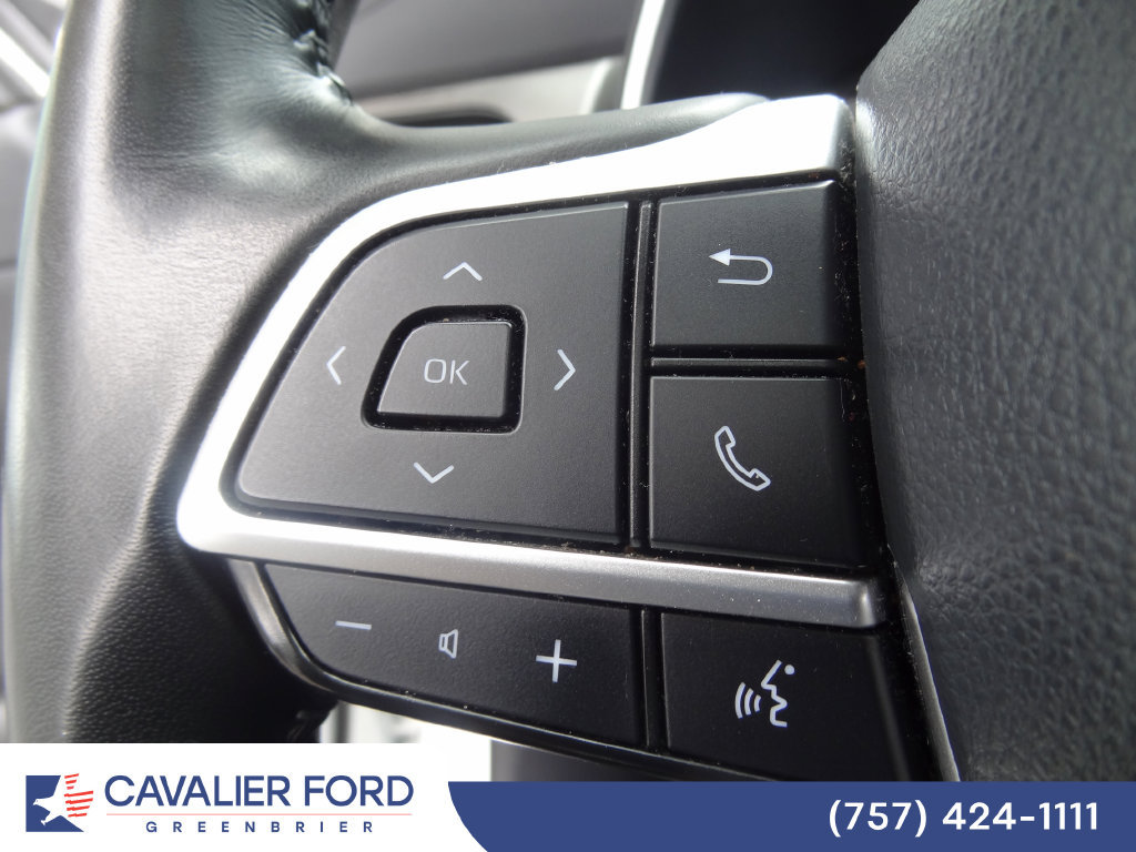 Used 2023 Toyota Highlander XLE FWD image 23