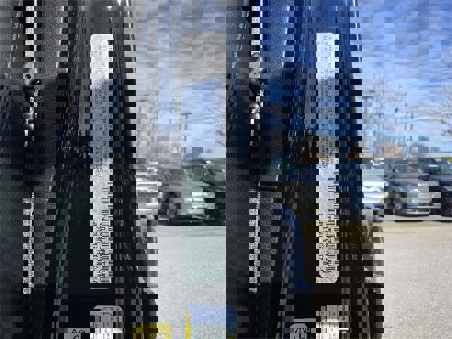 Used 2021 Jeep Wrangler Unlimited Rubicon w/ Trailer Tow Package image 30