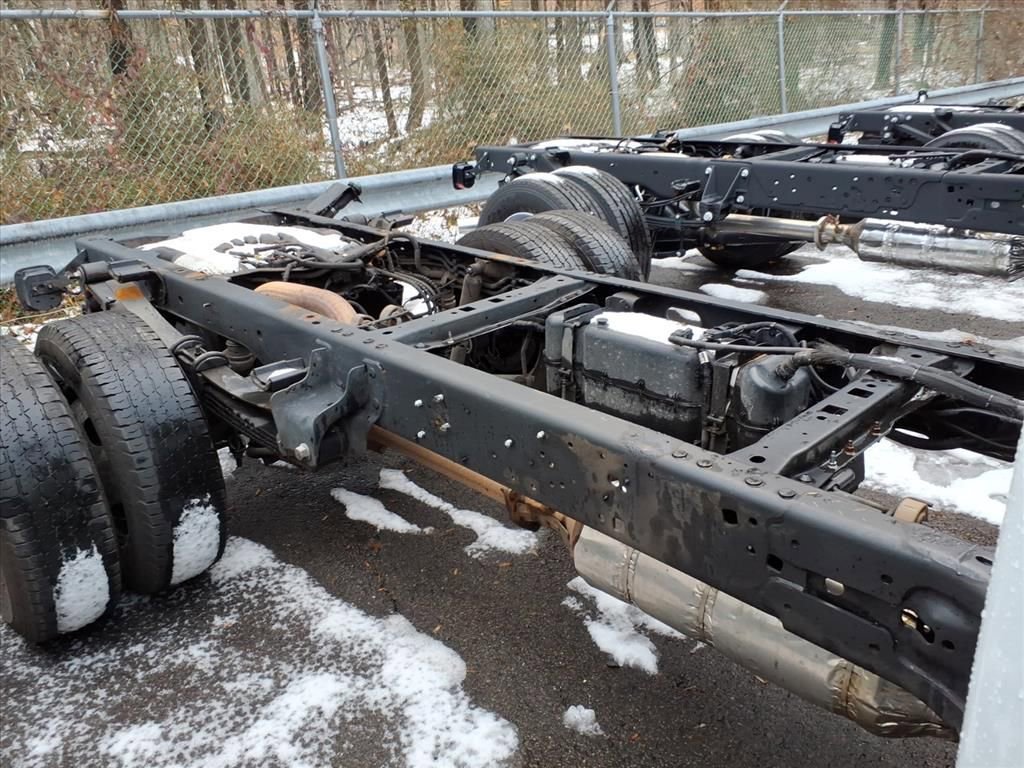 Certified 2024 Ford F350 XL w/ XL Chrome Package image 8