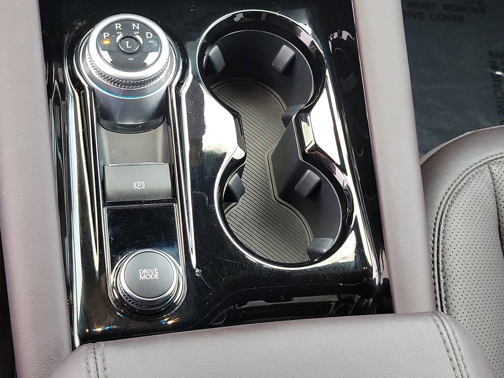 Certified 2025 Ford Explorer Platinum w/ Ultimate Package image 35