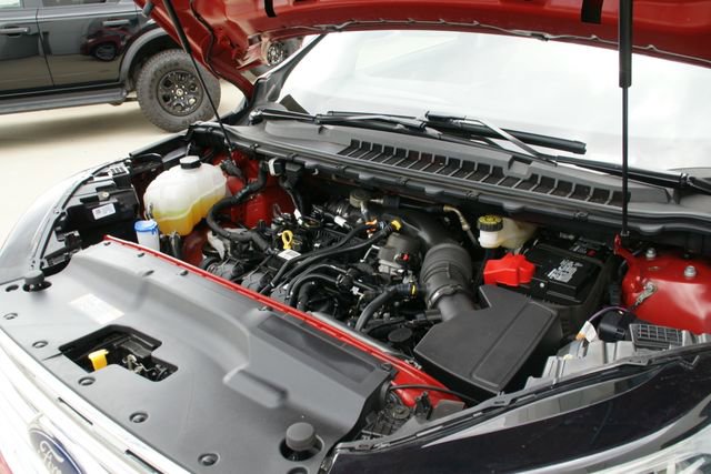 Certified 2022 Ford Edge Titanium w/ Class II Trailer Tow Package image 13