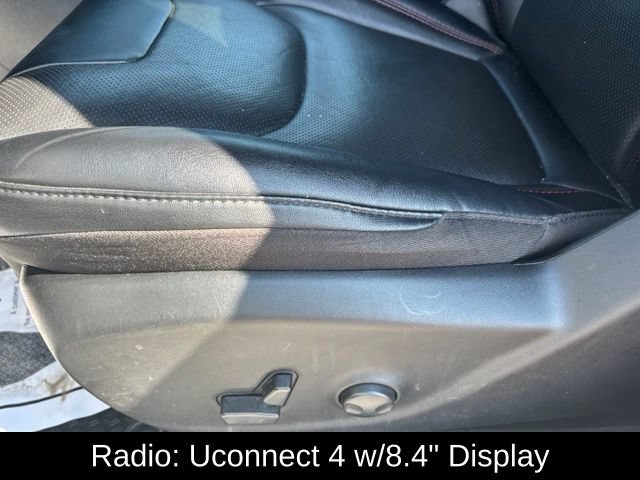 Used 2022 Jeep Cherokee Trailhawk w/ Sound & Nav Group AWD/4WD image 16