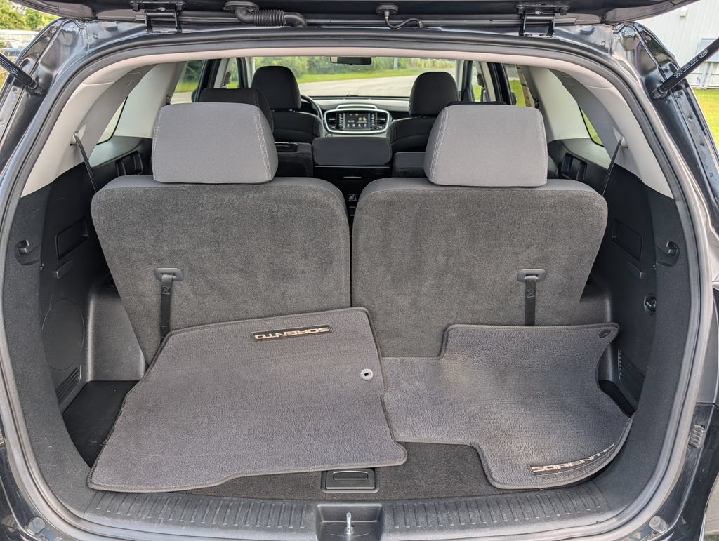 Used 2020 Kia Sorento S AWD/4WD image 28