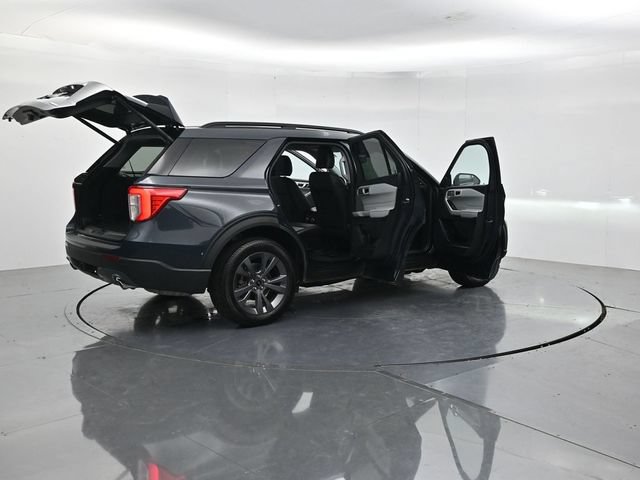 Certified 2024 Ford Explorer XLT w/ Equipment Group 202A AWD/4WD image 54