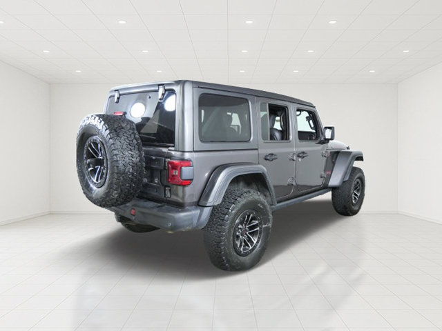 Used 2025 Jeep Wrangler Unlimited Rubicon AWD/4WD image 6