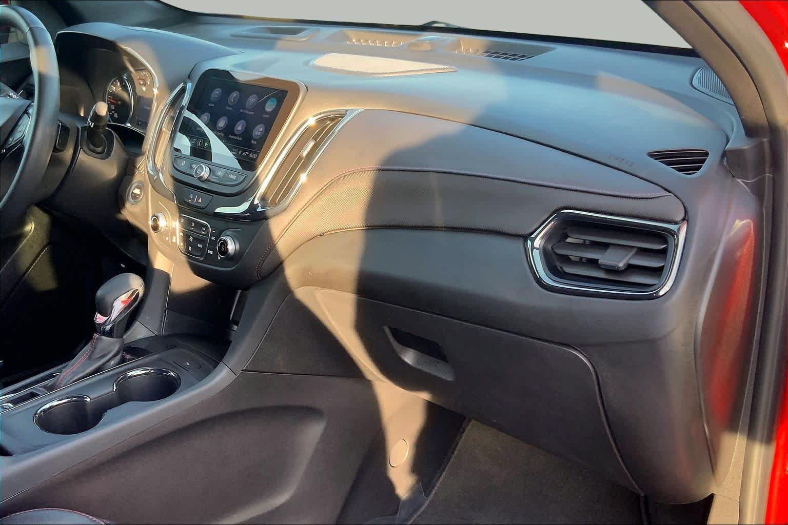 Used 2024 Chevrolet Equinox RS w/ RS Leather Package FWD image 17
