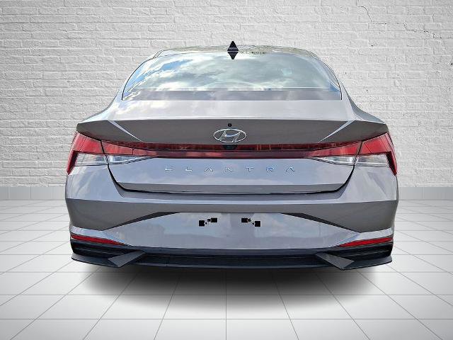 Used 2023 Hyundai Elantra SEL w/ Convenience Package FWD image 5