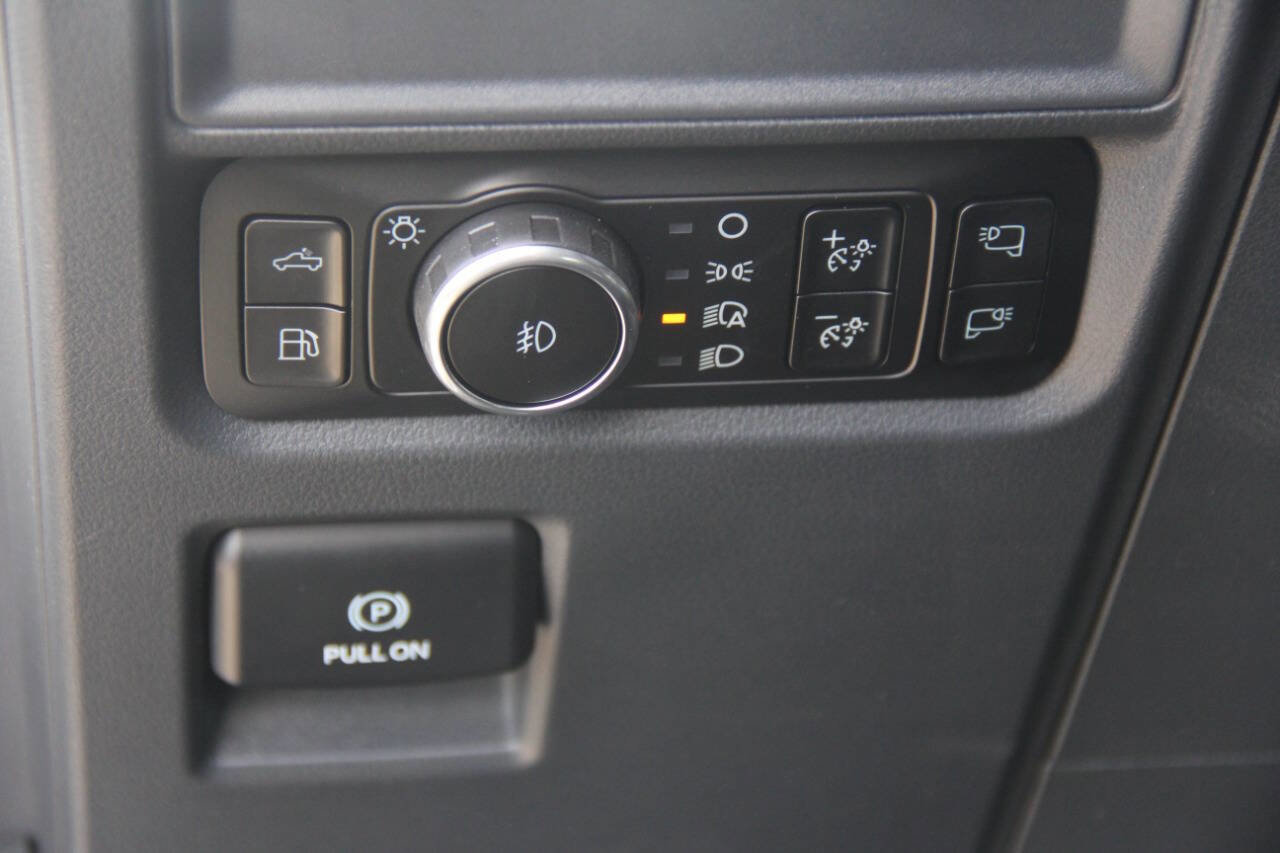 Certified 2025 Ford F150 XLT w/ Equipment Group 302A MID image 38