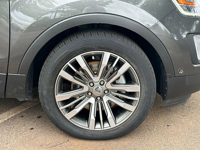 Certified 2017 Ford Explorer Platinum AWD/4WD image 16