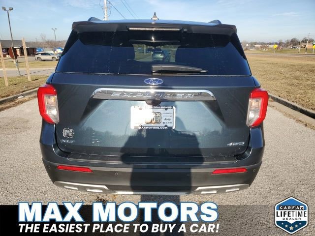 Certified 2023 Ford Explorer XLT w/ Equipment Group 202A image 4