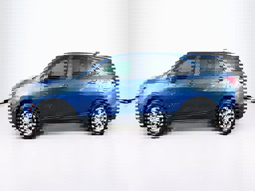 Used 2024 Chevrolet Equinox LS w/ Driver Confidence II Package image 3