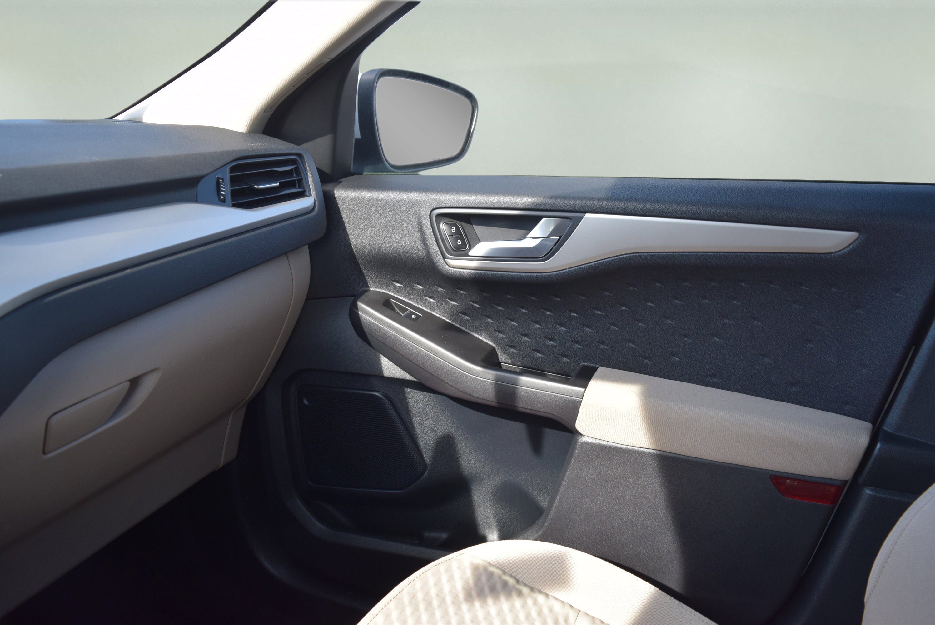 Certified 2020 Ford Escape SE AWD/4WD image 16