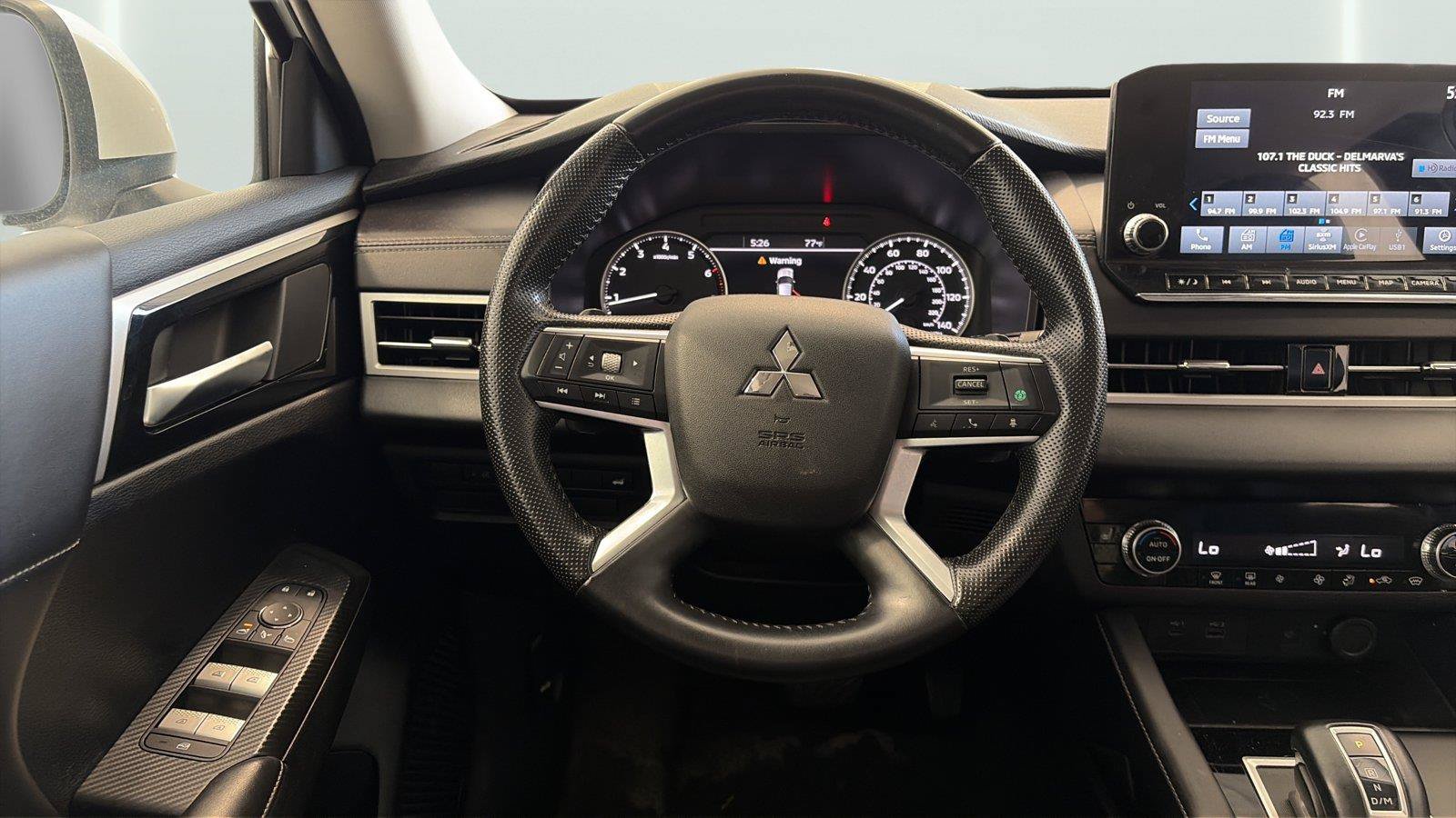 Used 2024 Mitsubishi Outlander SE AWD/4WD image 12