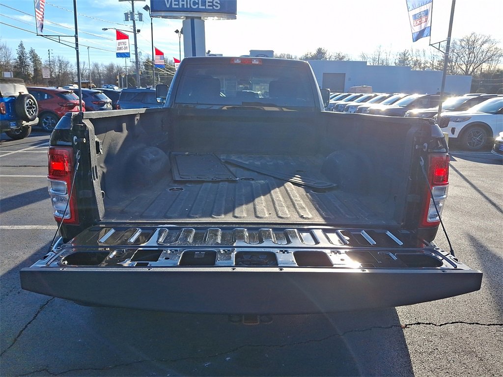 Used 2019 RAM 3500 Big Horn image 27