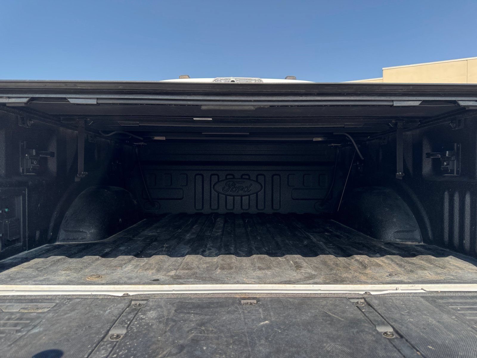 Certified 2022 Ford F150 Raptor w/ Raptor 37 Performance Package AWD/4WD image 18