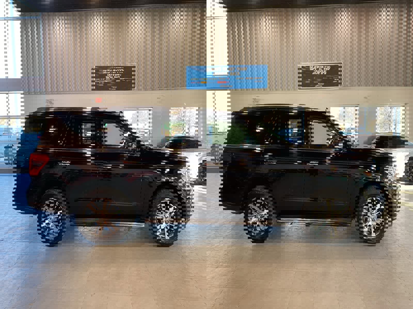 Certified 2023 Ford Expedition Limited image 6