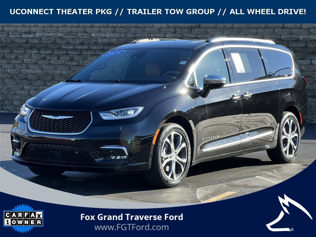 Used 2024 Chrysler Pacifica Pinnacle w/ Trailer Tow Group