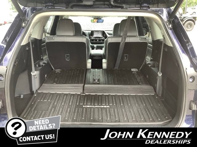 Used 2022 Toyota Highlander XLE AWD/4WD image 36