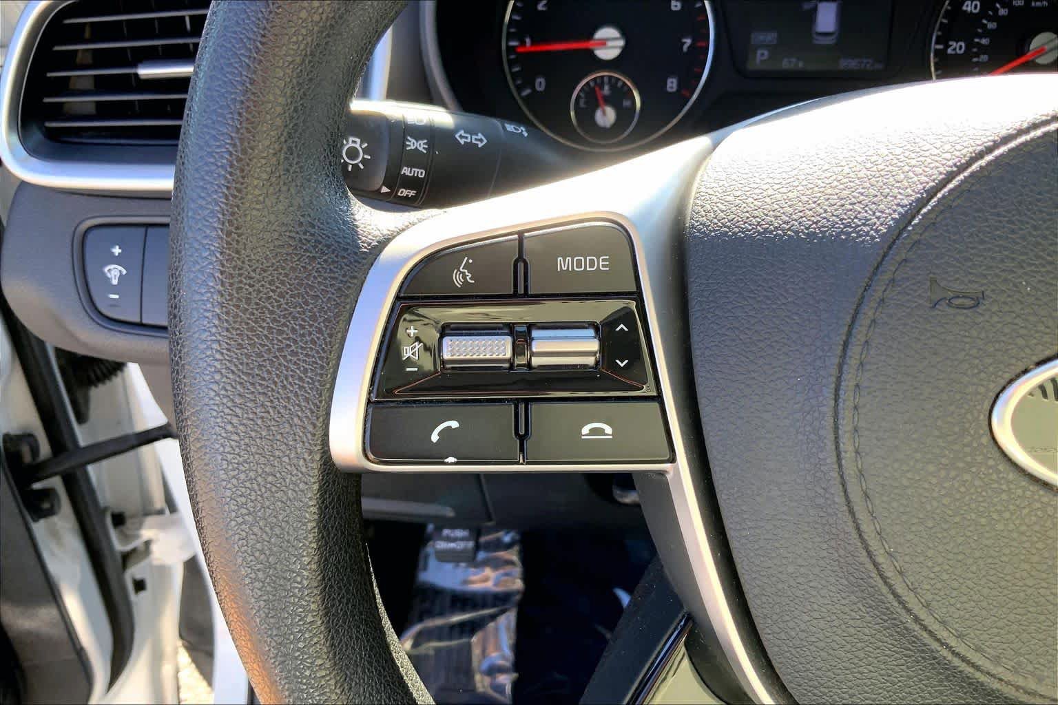 Used 2020 Kia Sorento L FWD image 23