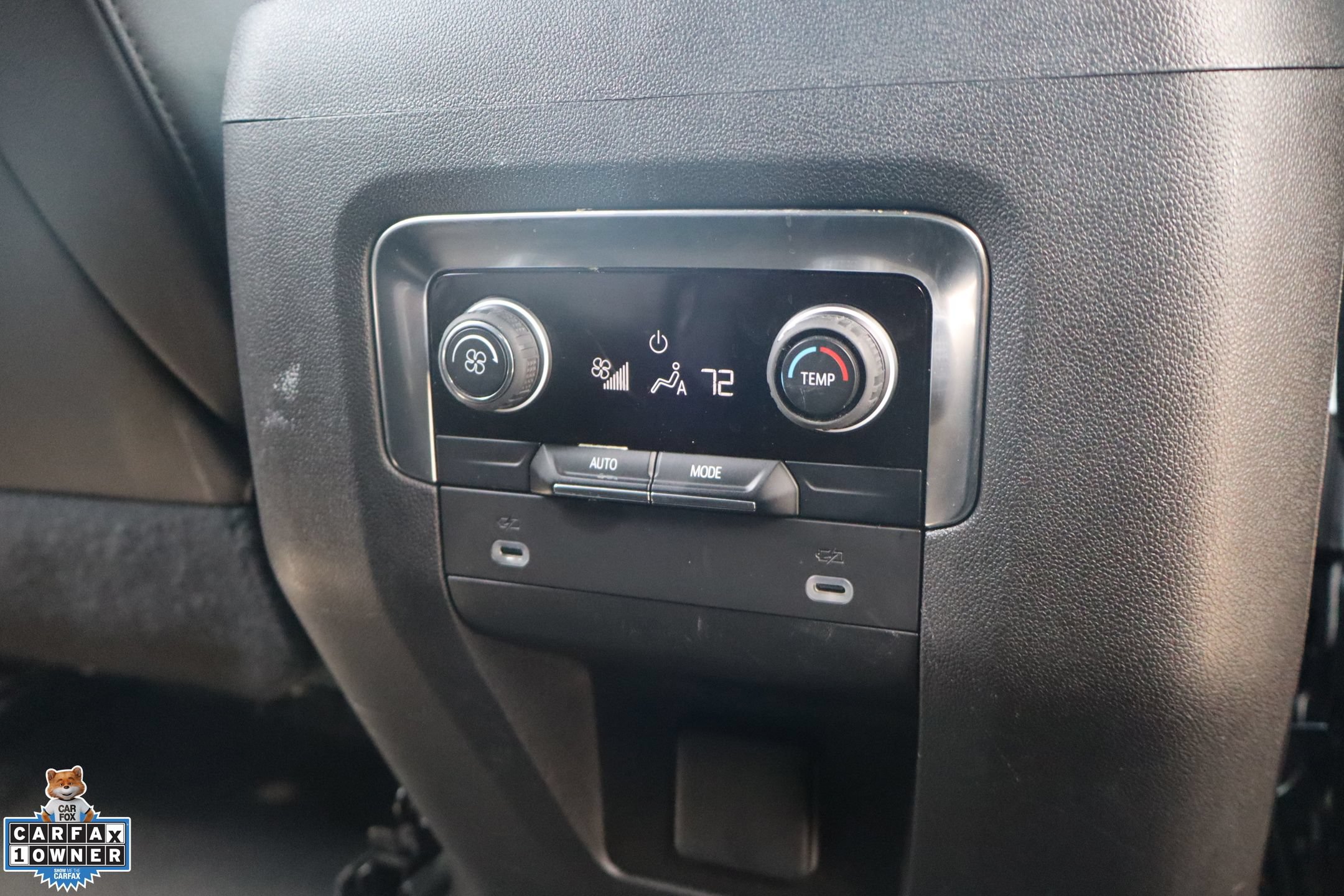 Used 2024 Chevrolet Tahoe LT AWD/4WD image 29