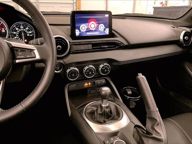 Used 2023 MAZDA MX-5 Miata Grand Touring RWD image 6