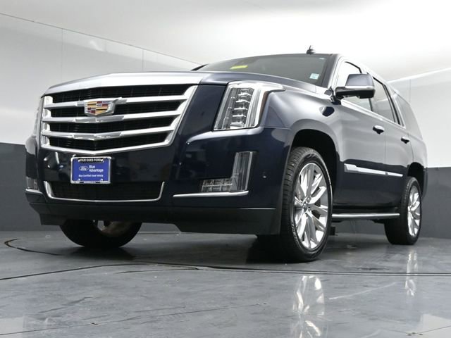 Used 2018 Cadillac Escalade Luxury AWD/4WD image 36