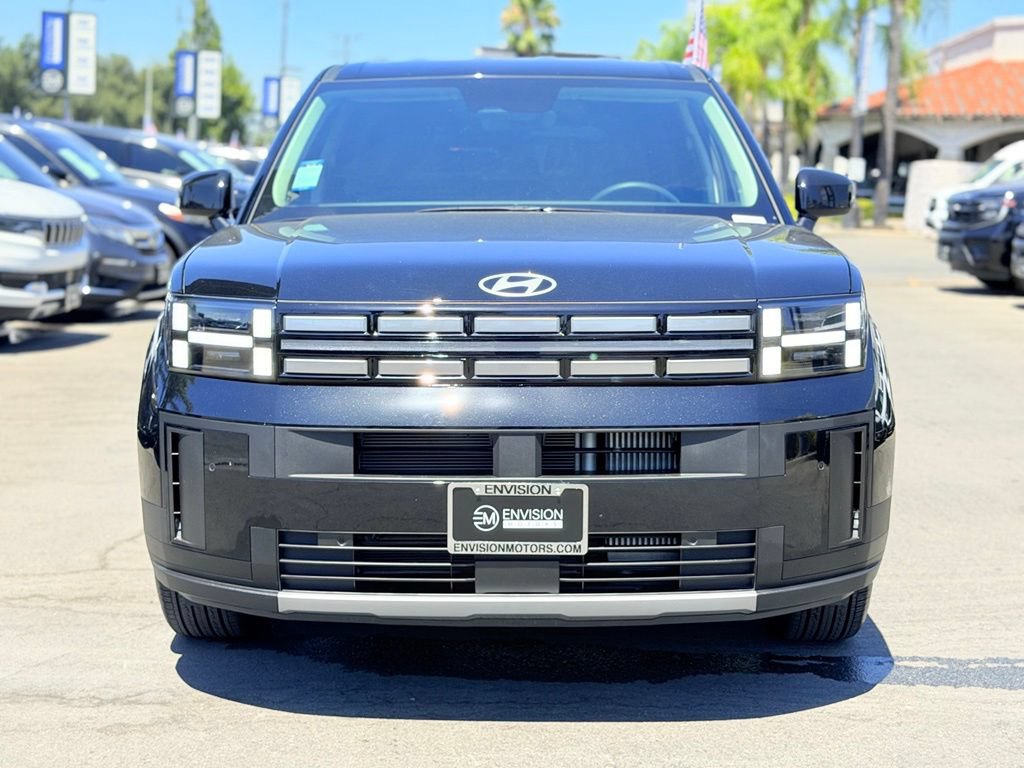 Used 2025 Hyundai Santa Fe SE FWD image 4