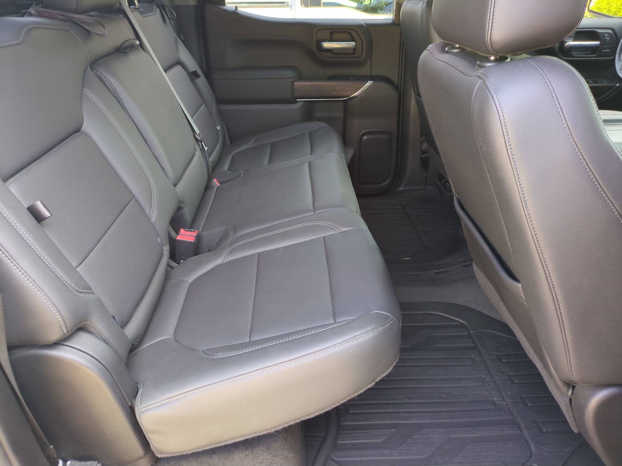 Used 2021 GMC Sierra 1500 SLT w/ SLT Premium Plus Package AWD/4WD image 32