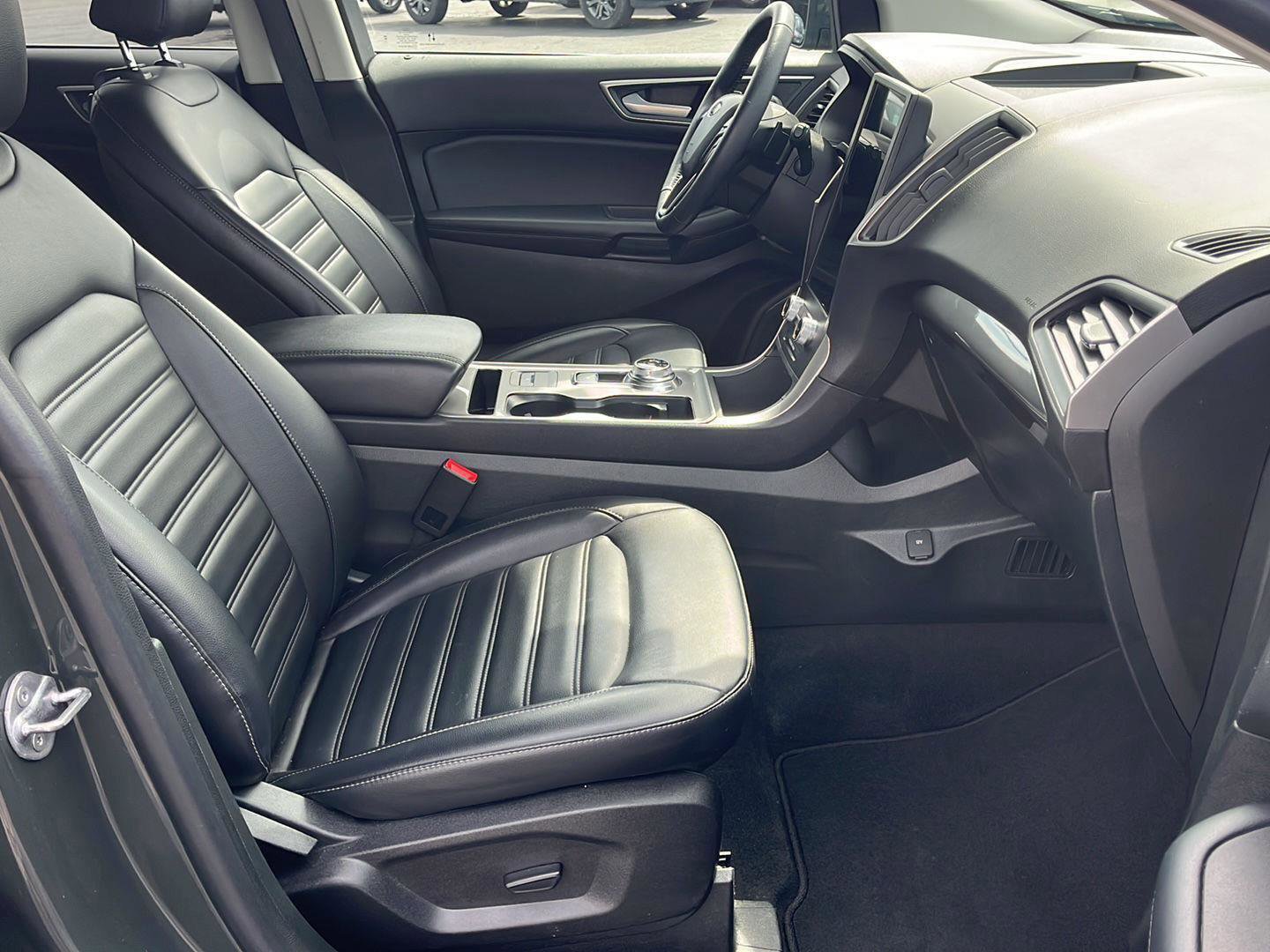 Certified 2024 Ford Edge SEL w/ Convenience Package image 13