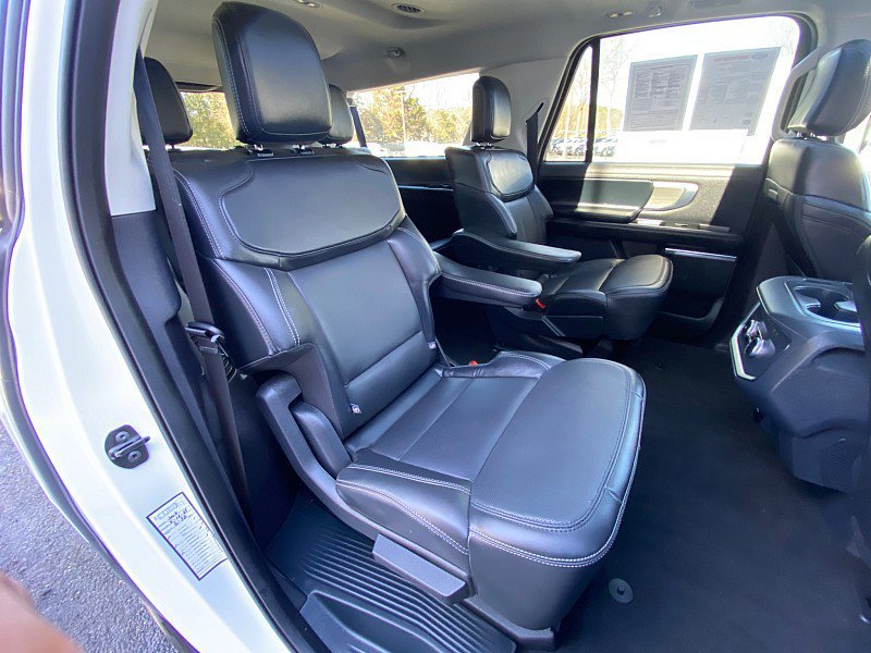Certified 2025 Ford Expedition Max Platinum image 40