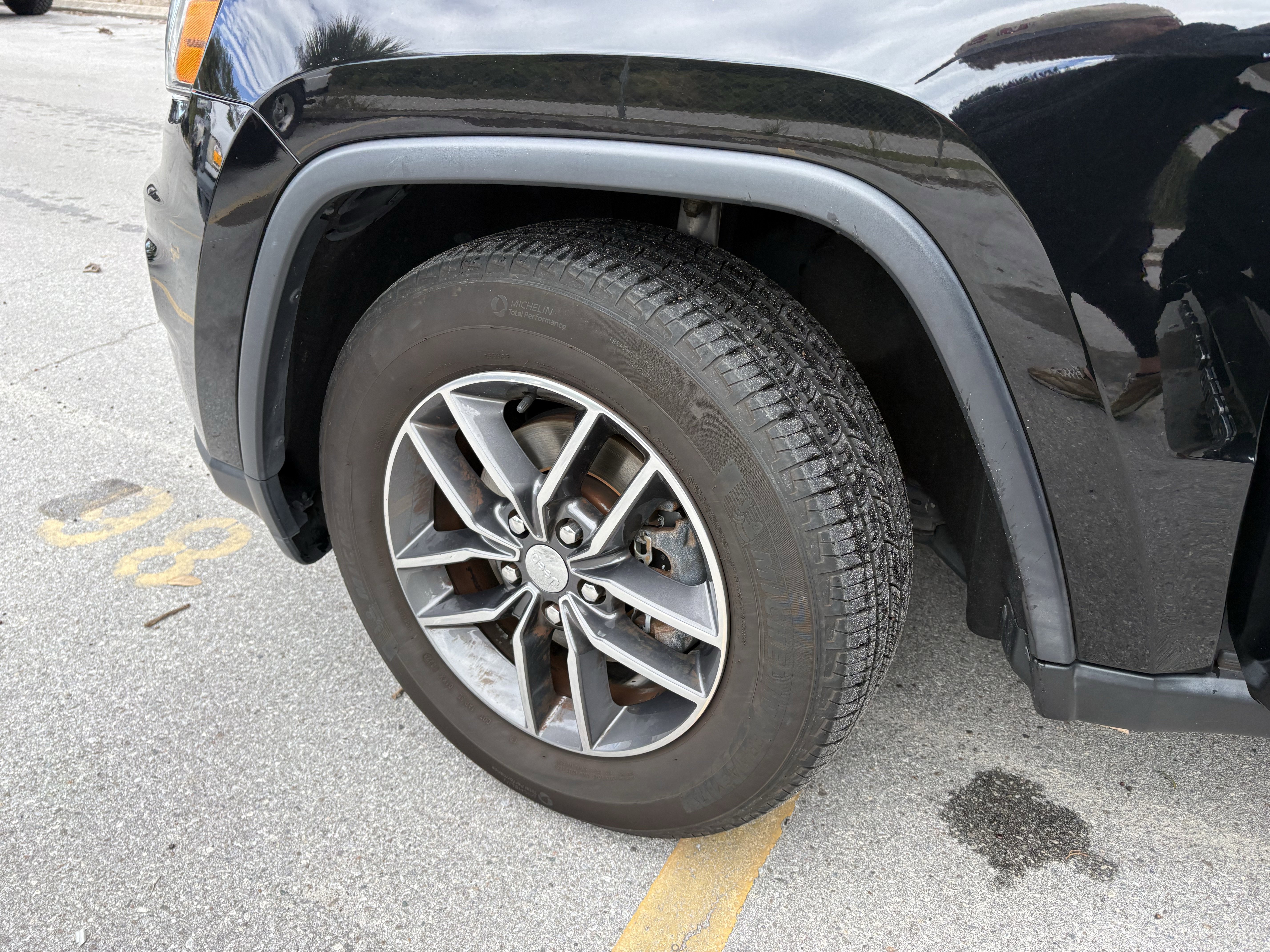 Used 2017 Jeep Grand Cherokee Limited image 32