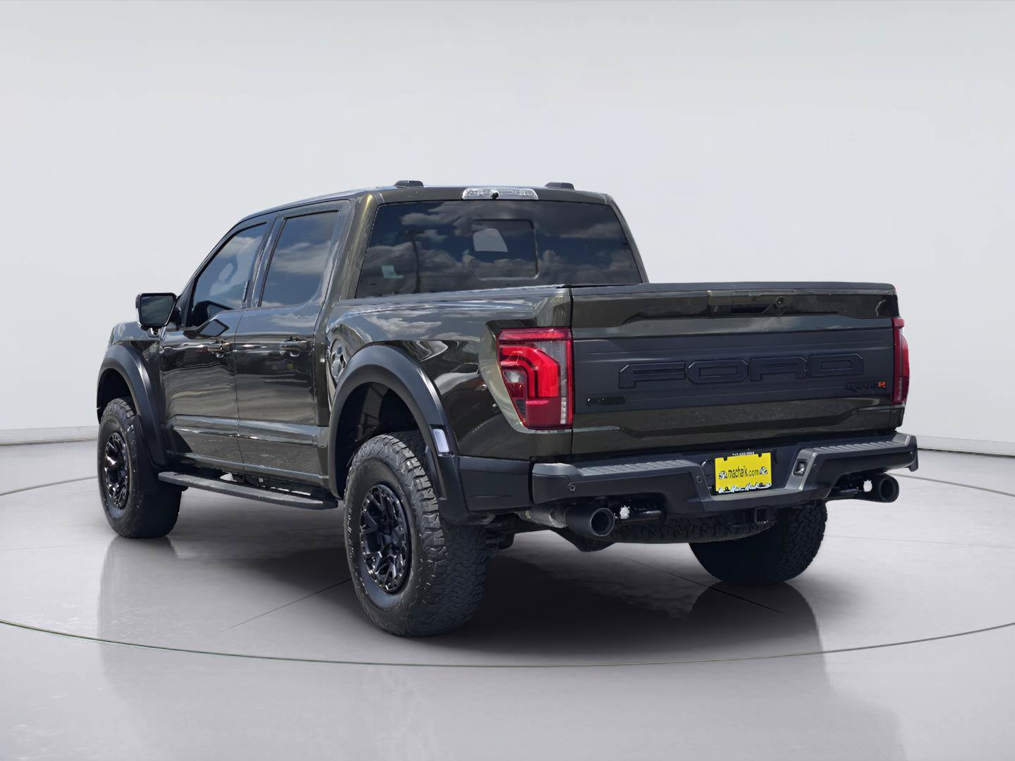 Certified 2025 Ford F150 Raptor w/ Equipment Group 803A Raptor R AWD/4WD image 6