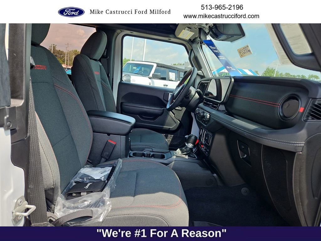 Used 2024 Jeep Wrangler Rubicon AWD/4WD image 29