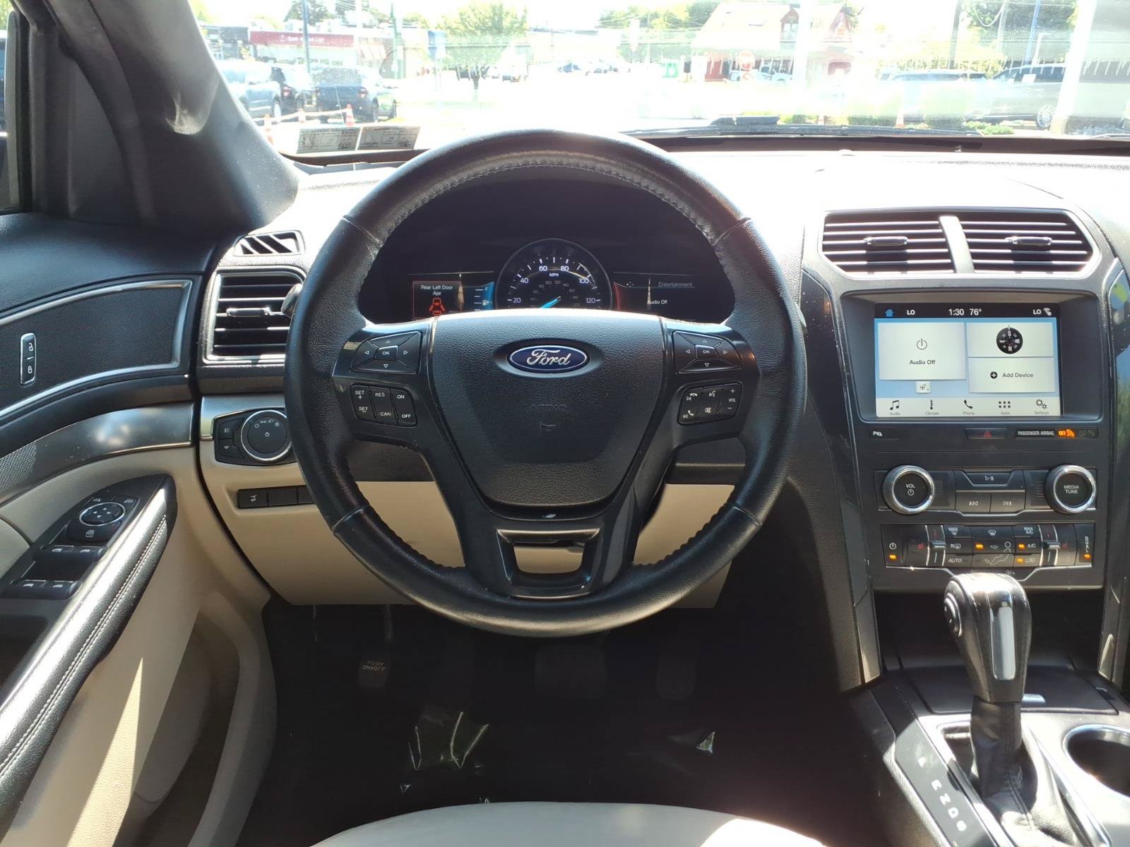 Certified 2018 Ford Explorer XLT w/ Equipment Group 202A AWD/4WD image 13