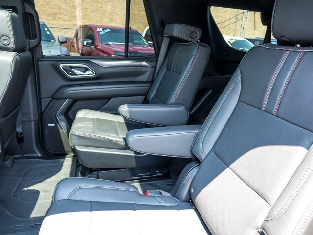 Used 2024 Chevrolet Tahoe RST w/ Luxury Package AWD/4WD image 18