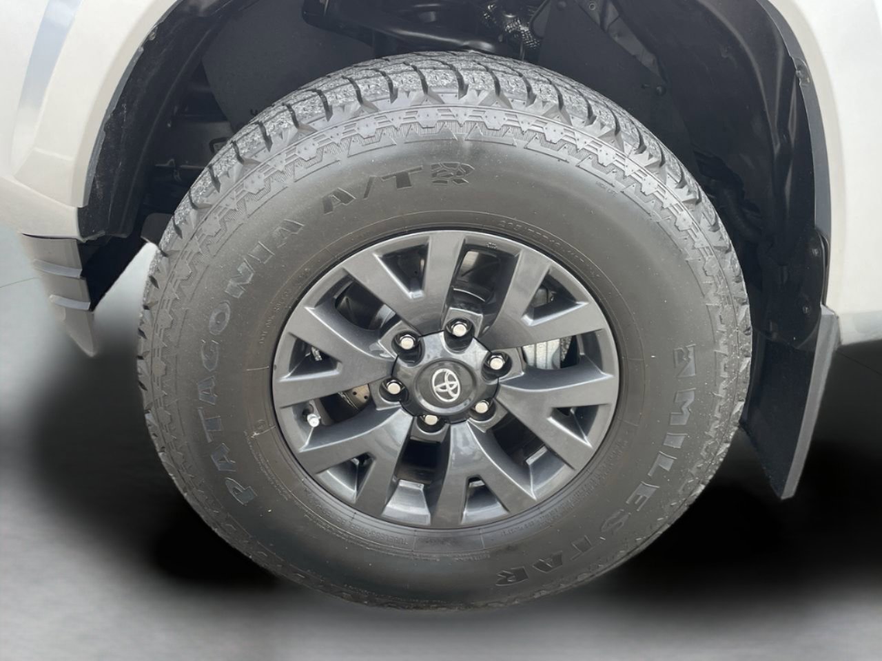 Used 2023 Toyota Tacoma SR5 RWD image 37