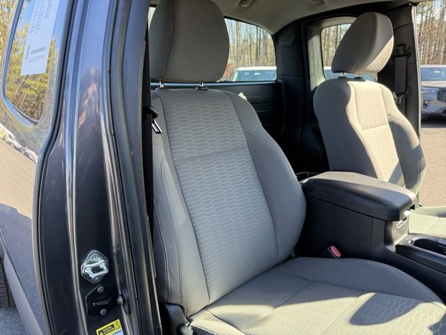 Used 2017 Toyota Tacoma SR image 22