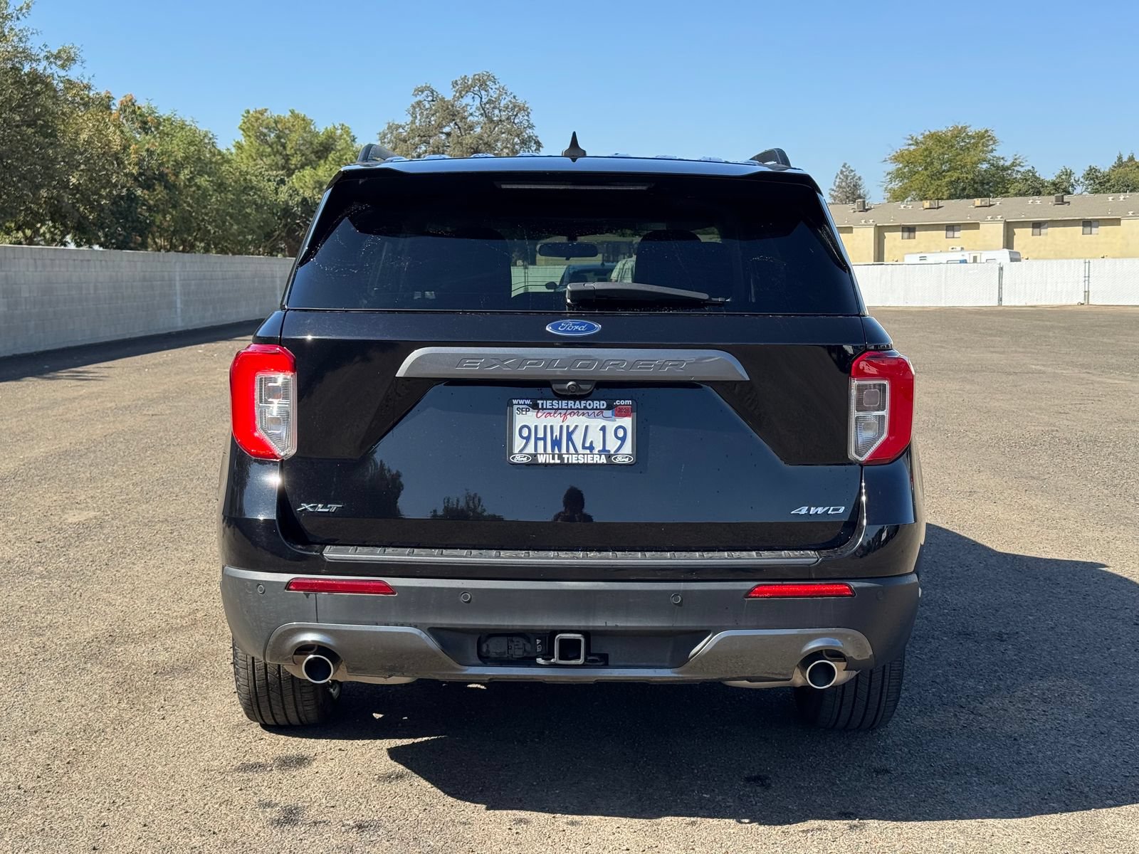 Certified 2023 Ford Explorer XLT w/ Equipment Group 202A AWD/4WD image 4