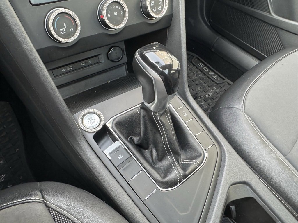 Used 2022 Volkswagen Taos SE w/ Panoramic Sunroof Package image 22