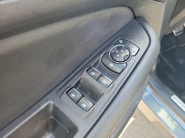 Certified 2024 Ford Edge ST-Line AWD/4WD image 12