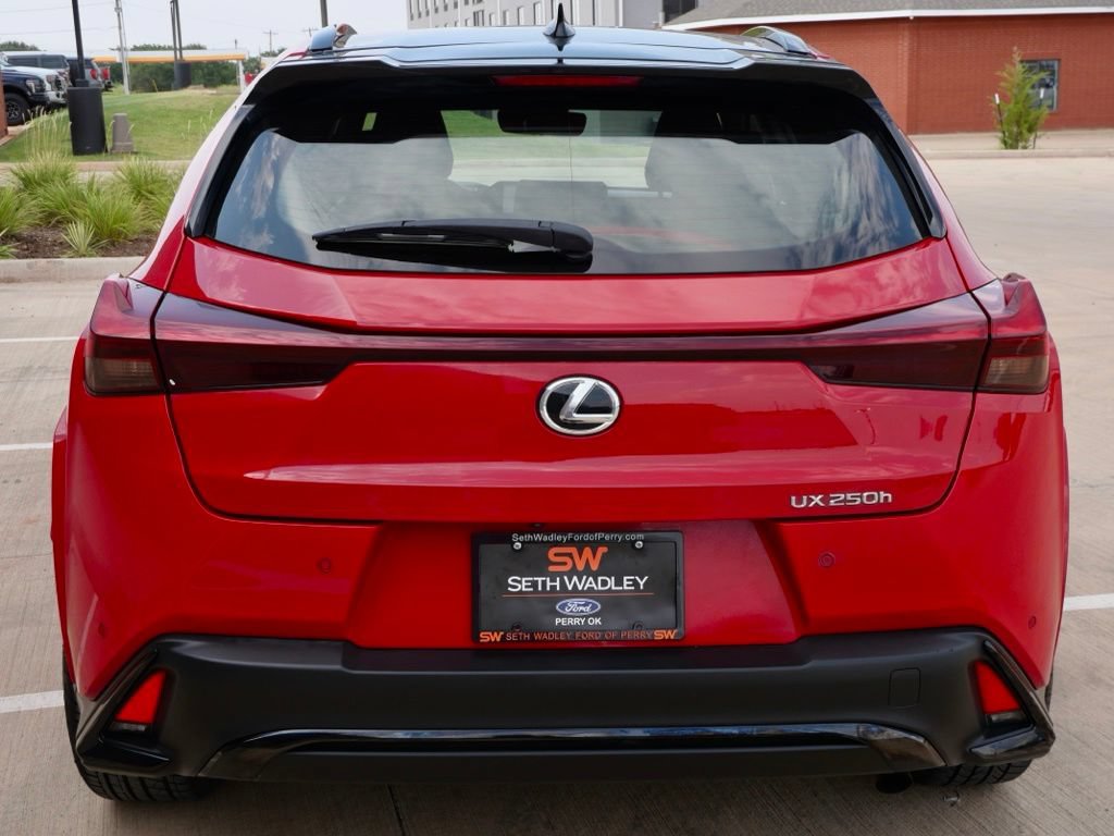 Used 2023 Lexus UX 250h F Sport FWD image 5