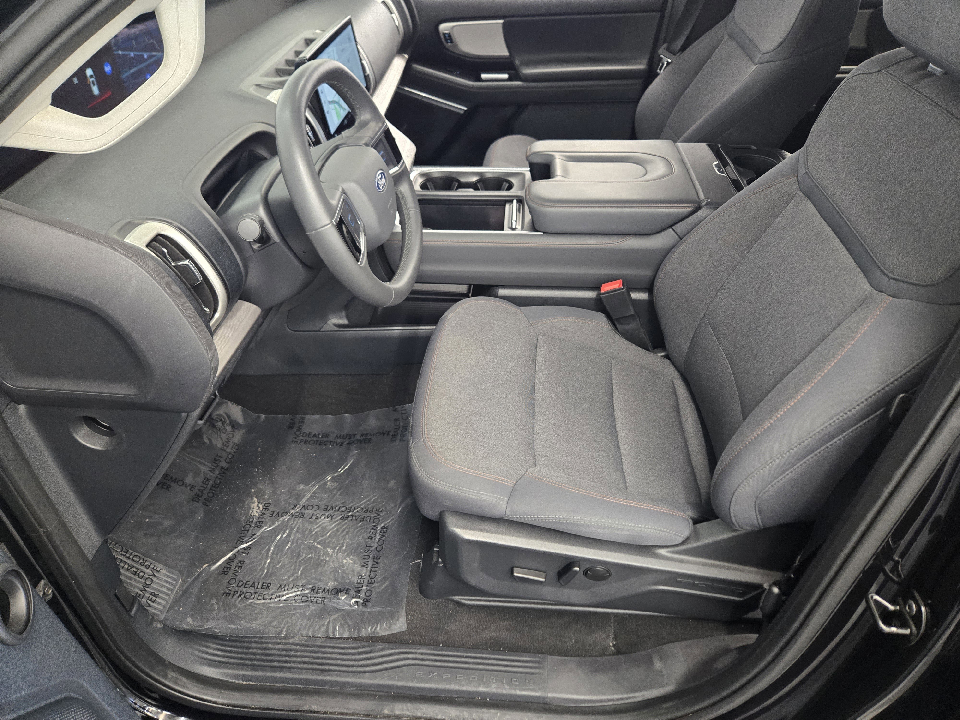 Certified 2025 Ford Expedition Active image 12