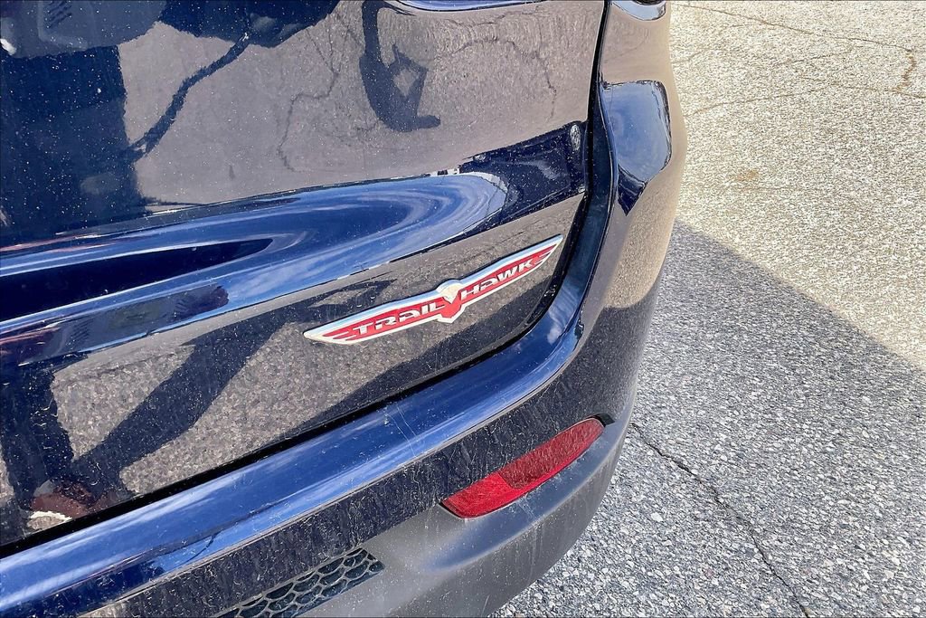 Used 2019 Jeep Compass Trailhawk w/ Cold Weather Group AWD/4WD image 6