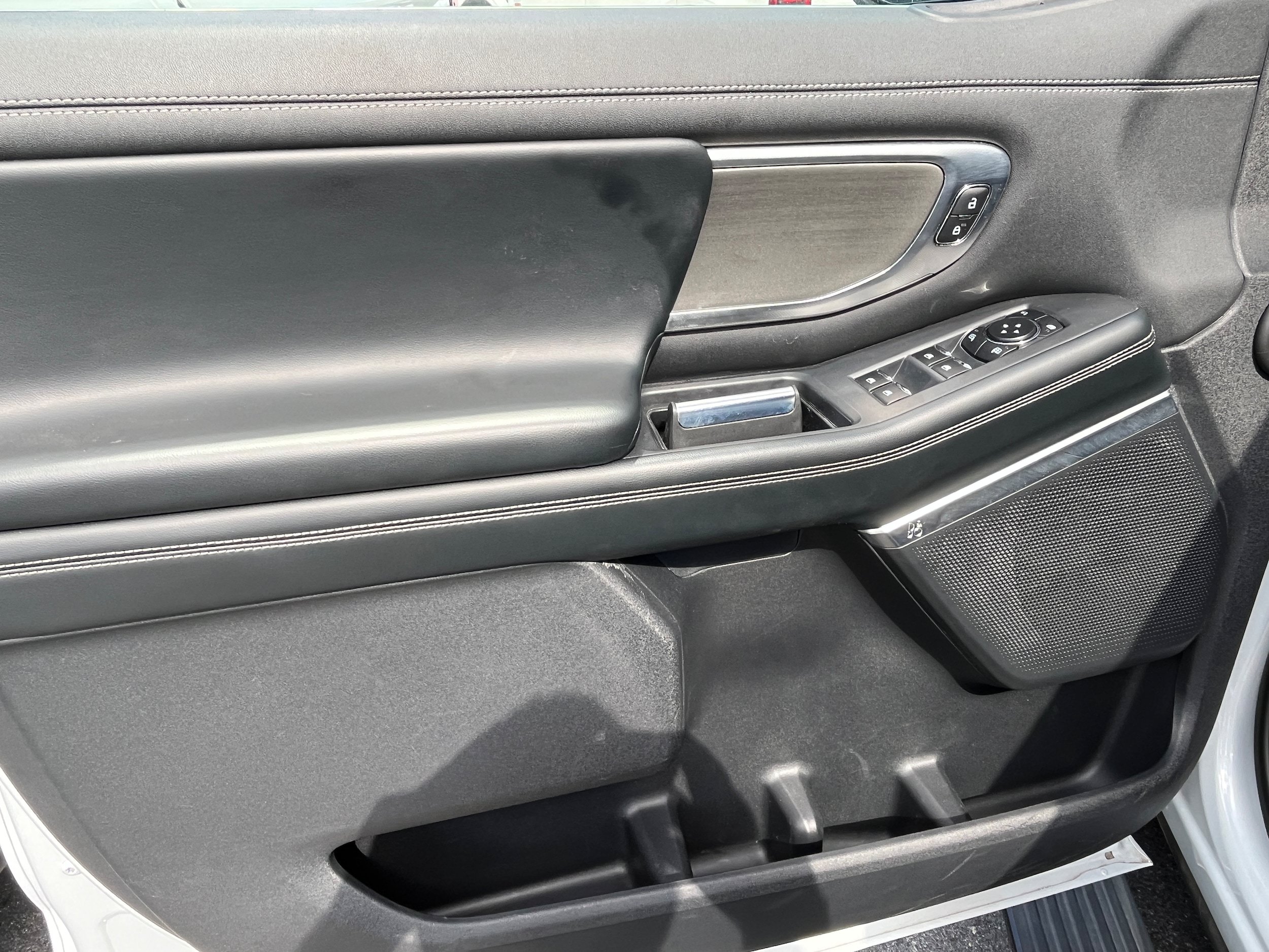 Certified 2025 Ford Expedition Platinum AWD/4WD image 18