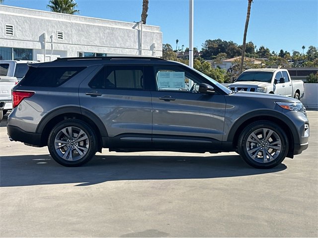 Certified 2022 Ford Explorer XLT w/ Equipment Group 202A image 44