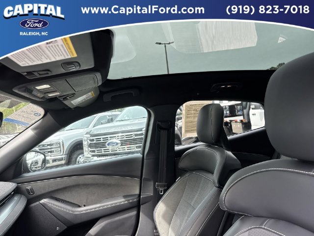 Certified 2025 Ford Mustang Mach-E GT AWD/4WD image 22
