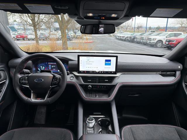 Certified 2025 Ford Explorer ST image 33
