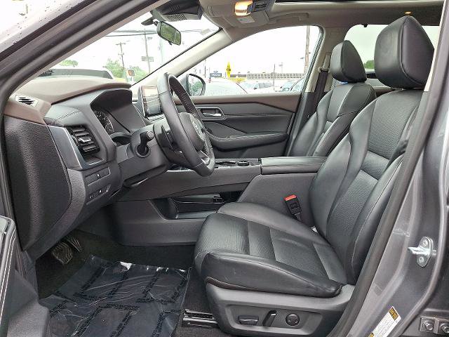 Used 2021 Nissan Rogue SV w/ Premium Package AWD/4WD image 14