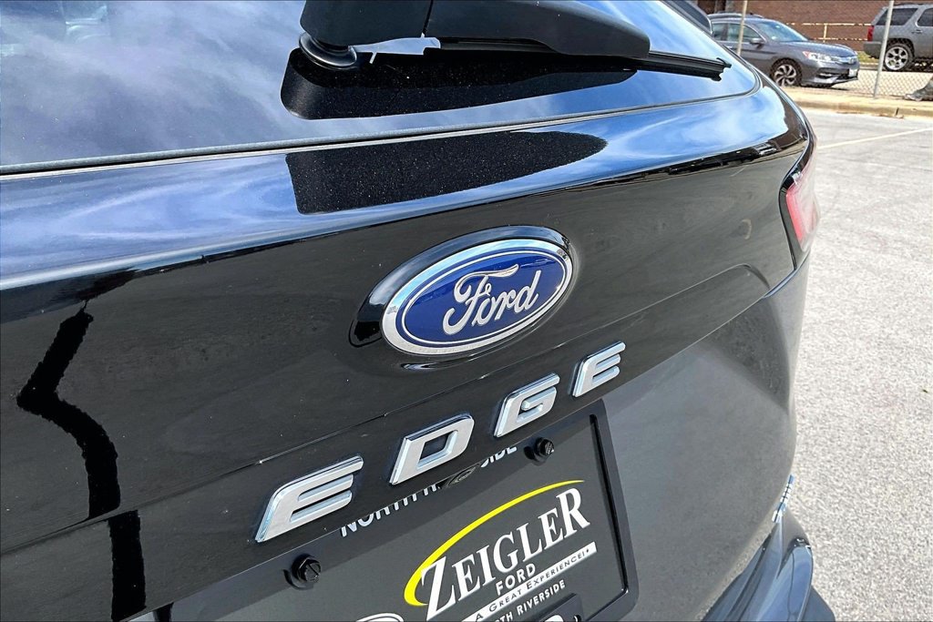 Certified 2024 Ford Edge SEL w/ Convenience Package AWD/4WD image 30