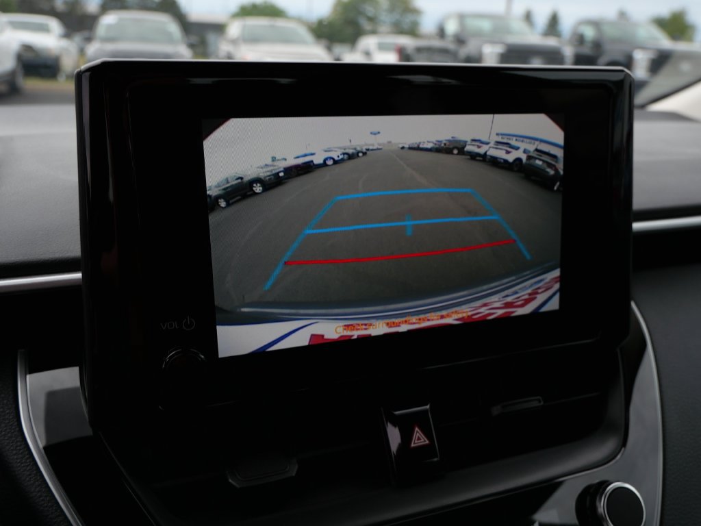 Used 2025 Toyota Corolla LE FWD image 28